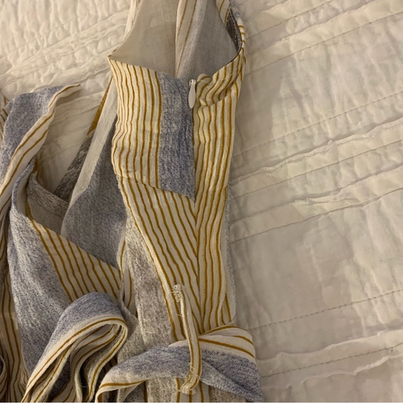 Like new Petal & Pup romper with tie waist and pockets. - Picture 7 of 7